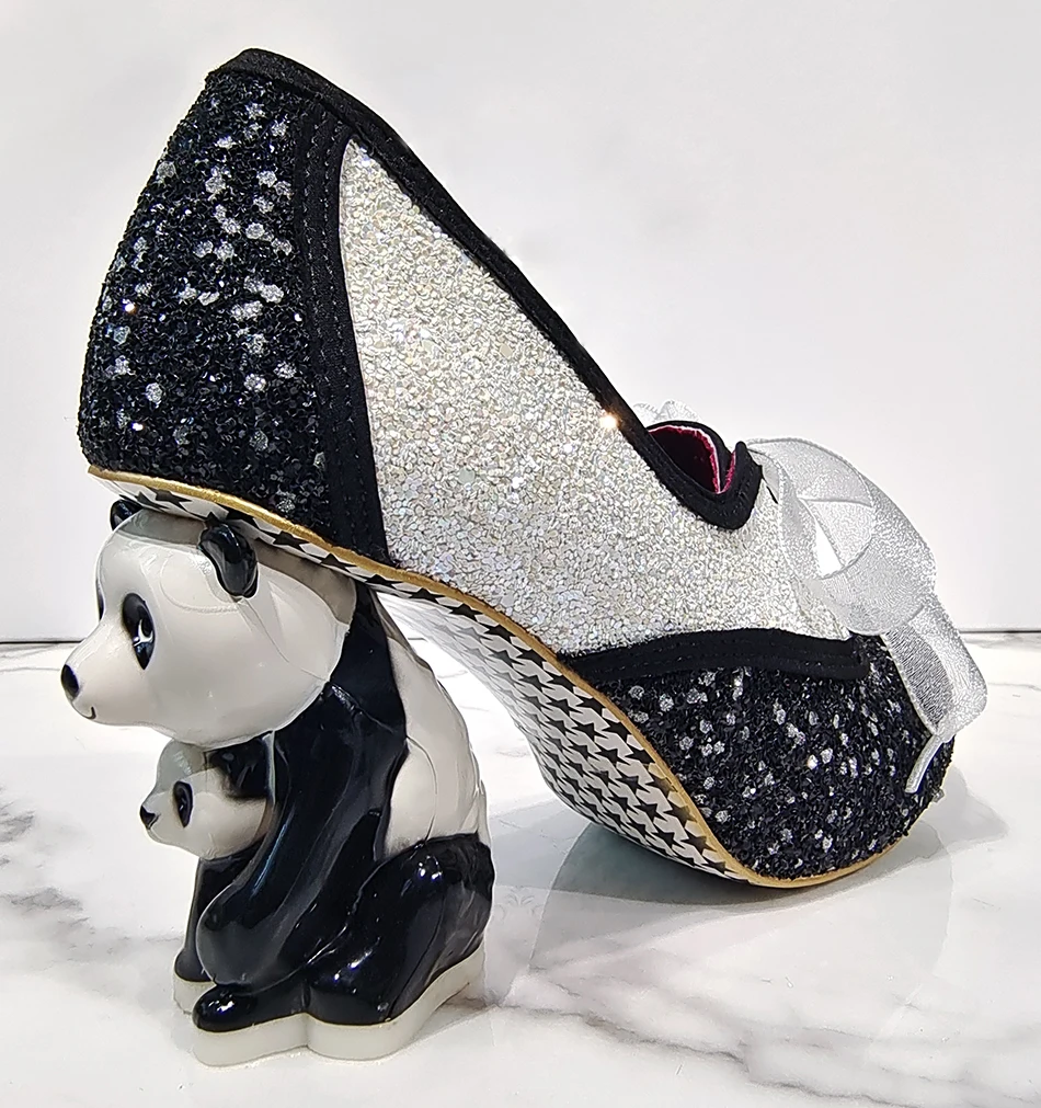 Сладки обувки-лодки в стил Мозайка на ток с 3D Пандой, Лъскави обувки на Мери Джейн, Многоцветни Пайети, нестандартни сватбени обувки на Токчета с панделка под формата на Животни