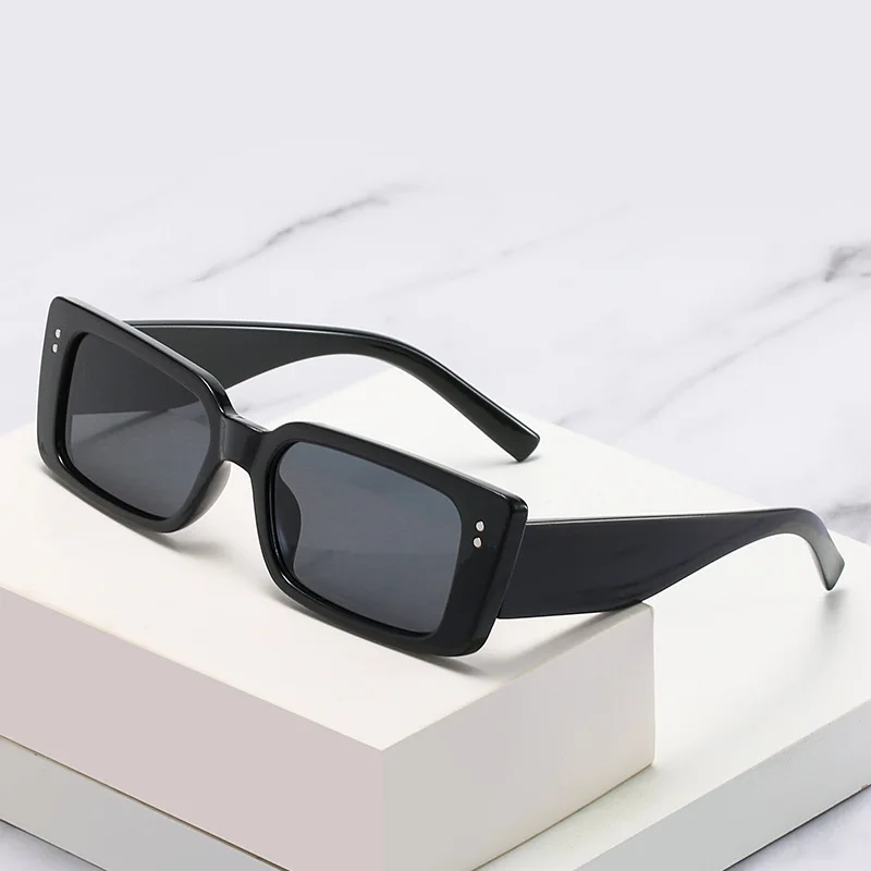 Модерни Правоъгълни Слънчеви Очила Дамски Летни Улични Слънчеви Очила Мъжки Черни Очила с UV400 Oculos De Sol